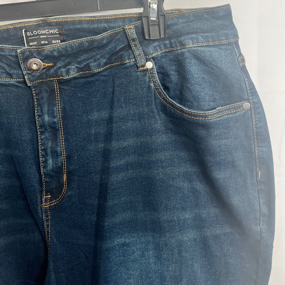 Bloomchic Bootcut Jeans - Picture 5 of 6